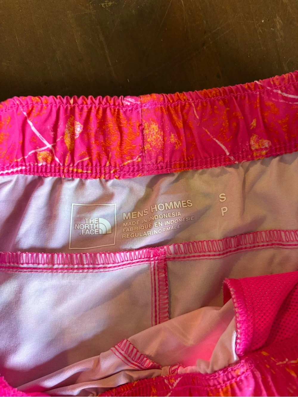 The North Face Men's Small Pink Patterned Elastic-Waist Shorts
